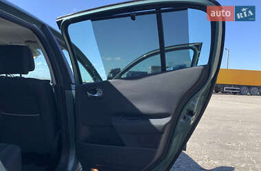 Седан Renault Megane 2005 в 