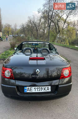 Кабриолет Renault Megane 2003 в 