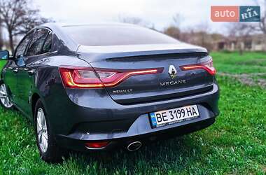 Седан Renault Megane 2019 в 