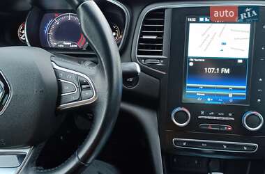 Седан Renault Megane 2019 в 