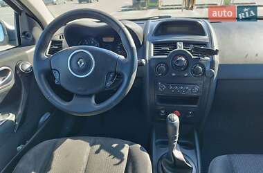 Хэтчбек Renault Megane 2006 в 
