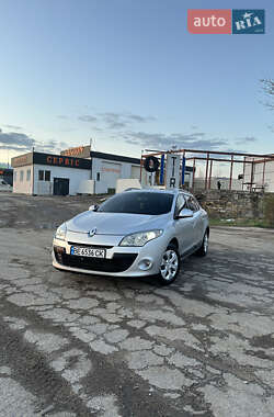 Универсал Renault Megane 2011 в 