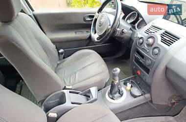 Седан Renault Megane 2004 в 