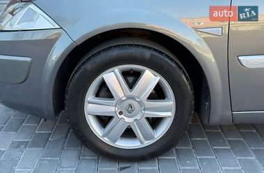 Седан Renault Megane 2005 в 