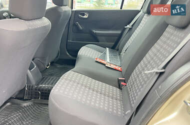 Седан Renault Megane 2006 в 