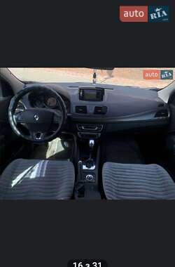 Хэтчбек Renault Megane 2013 в 