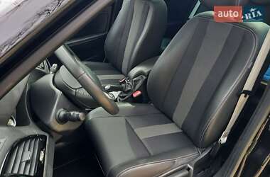 Хэтчбек Renault Megane 2011 в 