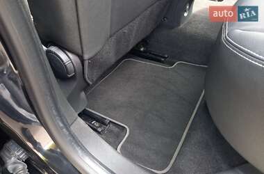 Хэтчбек Renault Megane 2011 в 