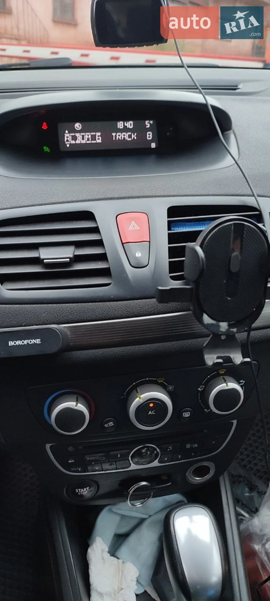 2010 Renault Megane - мініатюра 23