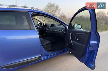 Универсал Renault Megane 2011 в 