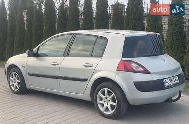 Хетчбек Renault Megane 2003 в 