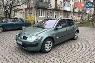 Хэтчбек Renault Megane 2003 в 