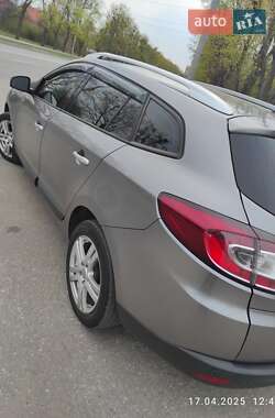 Универсал Renault Megane 2011 в 