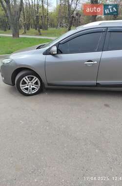 Универсал Renault Megane 2011 в 