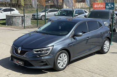 Хэтчбек Renault Megane 2021 в 
