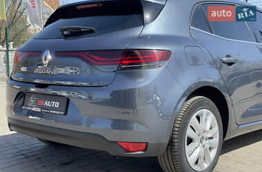 Хэтчбек Renault Megane 2021 в 