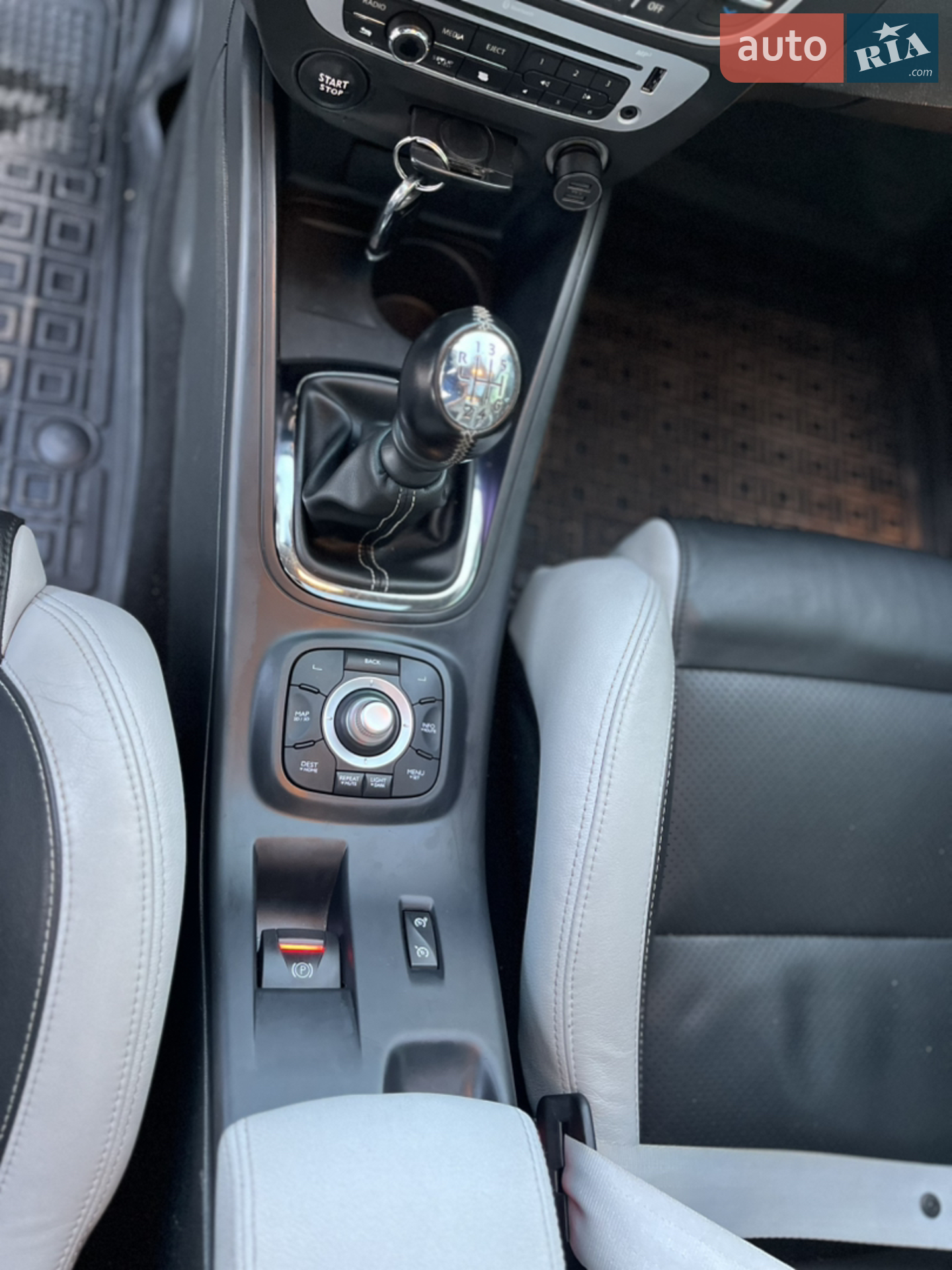 2012 Renault Megane - мініатюра 18