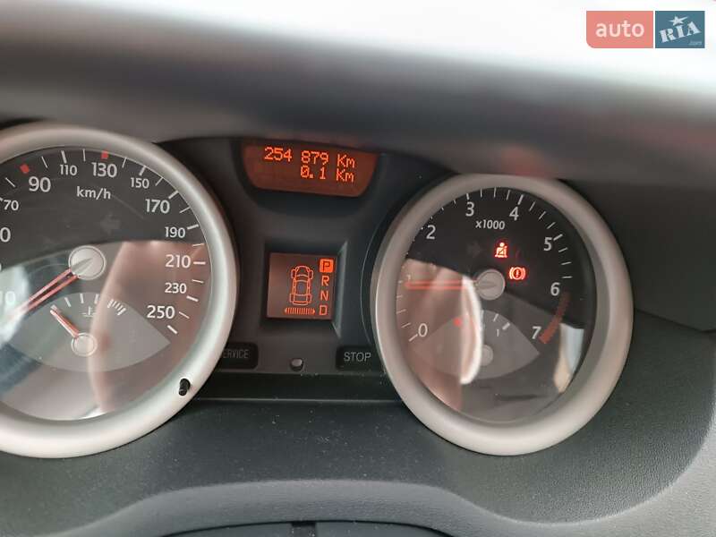 Седан Renault Megane 2003 в Дубно