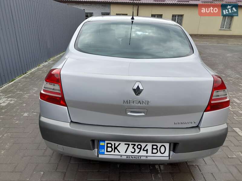 Седан Renault Megane 2006 в Остроге