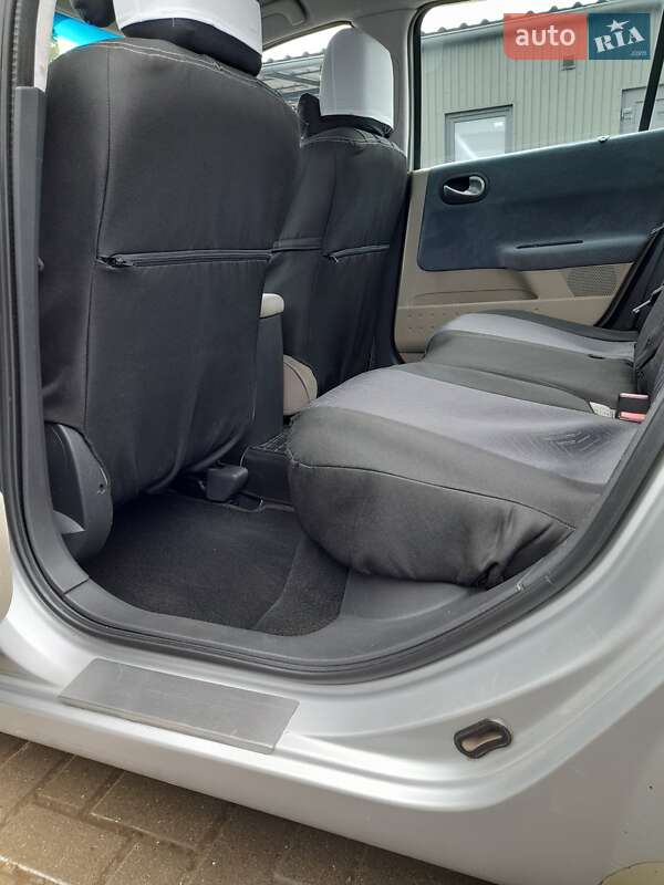 Седан Renault Megane 2006 в Остроге