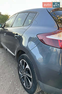 Хэтчбек Renault Megane 2015 в 