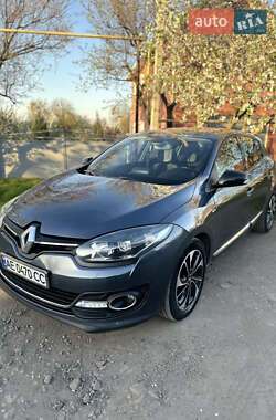 Хэтчбек Renault Megane 2015 в 