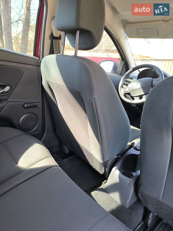 Хэтчбек Renault Megane 2015 в Ахтырке