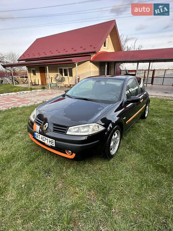 Купе Renault Megane 2004 в 