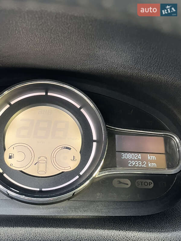 Хэтчбек Renault Megane 2011 в Луцке фото 10 Хэтчбек Renault Megane 2011 в Луцке