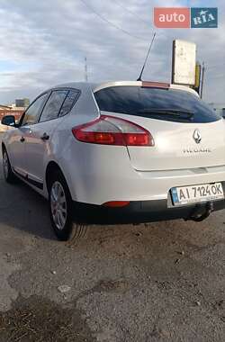 Хэтчбек Renault Megane 2011 в 