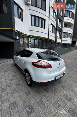 Хэтчбек Renault Megane 2009 в 