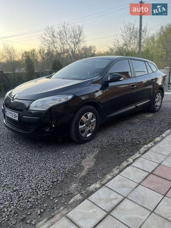 Універсал Renault Megane 2010 в Тростянці