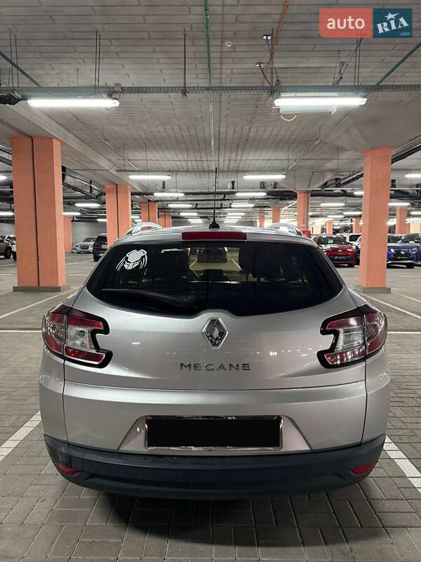 Универсал Renault Megane 2011 в Киеве фото 6 Универсал Renault Megane 2011 в Киеве