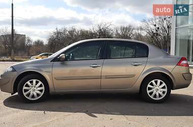 Седан Renault Megane 2009 в 