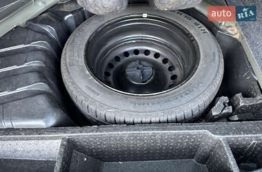 Универсал Renault Megane 2006 в  фото 26 Универсал Renault Megane 2006 в