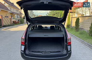 Универсал Renault Megane 2006 в  фото 28 Универсал Renault Megane 2006 в