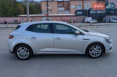 Хэтчбек Renault Megane 2017 в 