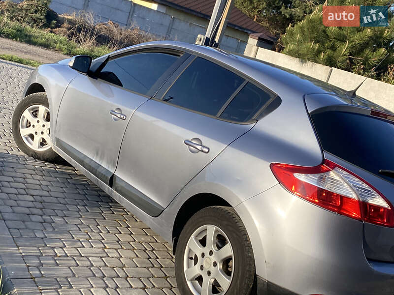 Хетчбек Renault Megane 2010 в Дніпрі