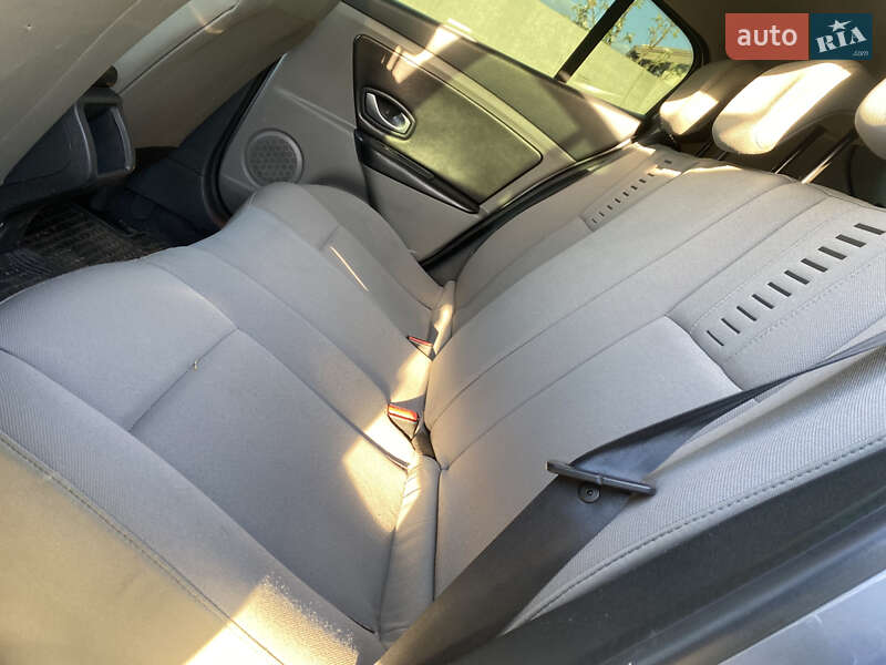 Хетчбек Renault Megane 2010 в Дніпрі