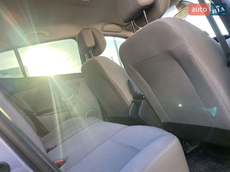 Хетчбек Renault Megane 2010 в Дніпрі