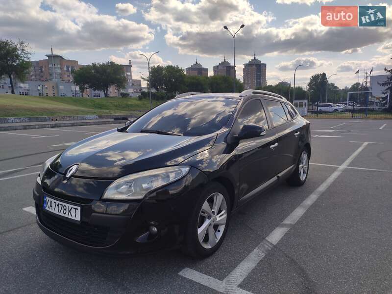 Универсал Renault Megane 2011 в 
