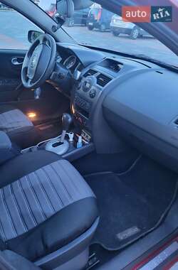 Хэтчбек Renault Megane 2005 в 