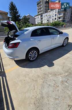 Седан Renault Megane 2016 в 