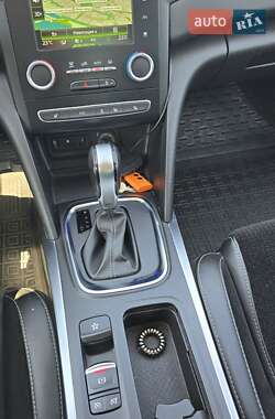Седан Renault Megane 2016 в 