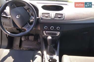 Хетчбек Renault Megane 2012 в 