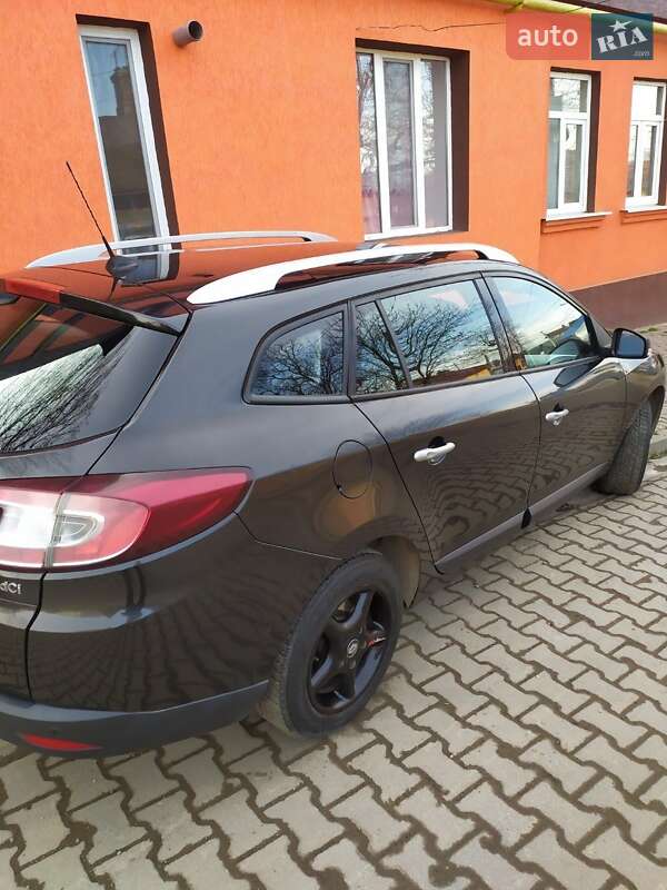 Универсал Renault Megane 2010 в Черновцах фото 2 Универсал Renault Megane 2010 в Черновцах