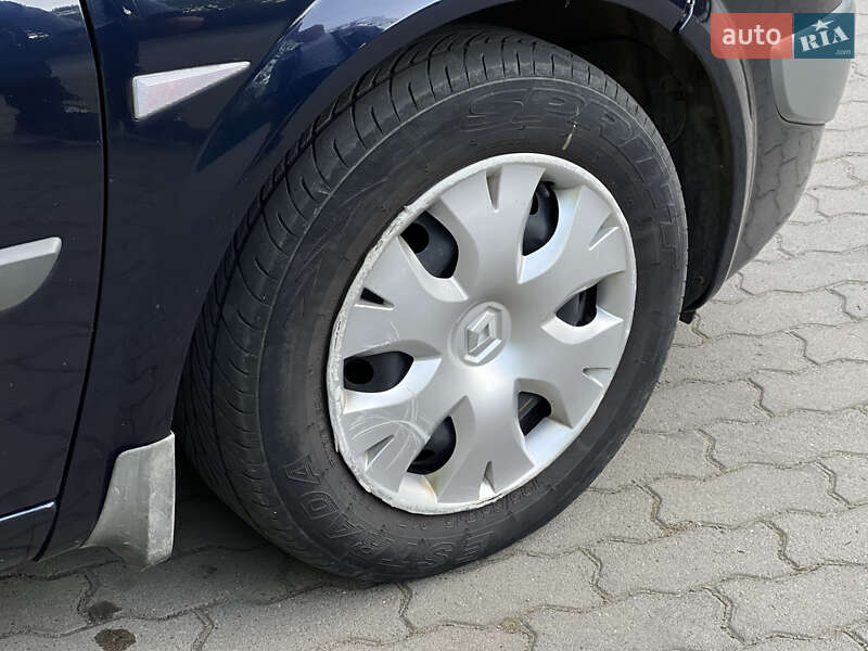 Седан Renault Megane 2007 в Сваляві