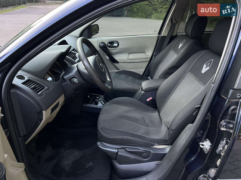 Седан Renault Megane 2007 в Сваляві