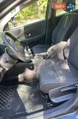 Универсал Renault Megane 2011 в 
