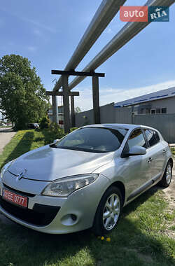 Хэтчбек Renault Megane 2009 в 